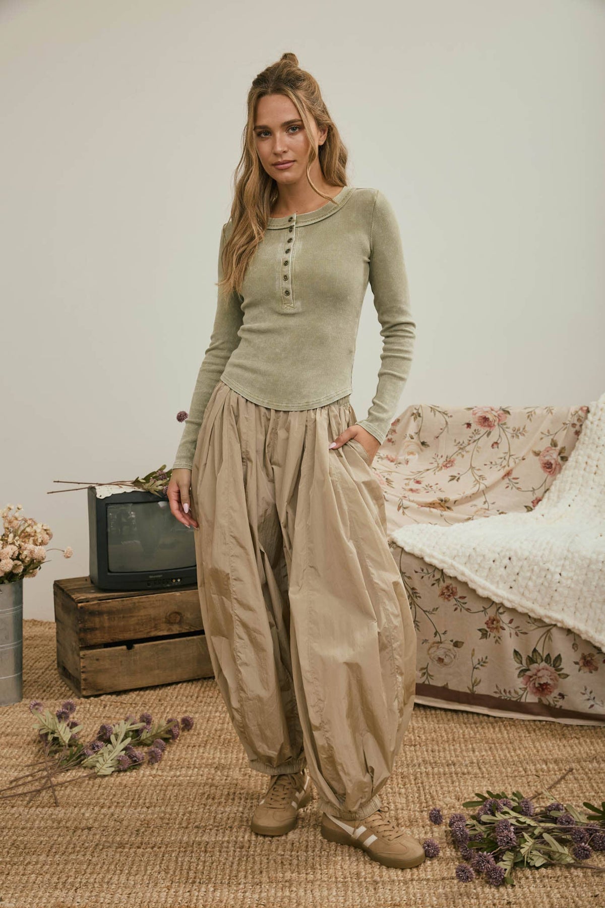Sally Henley Shirt-LIGHT OLIVE