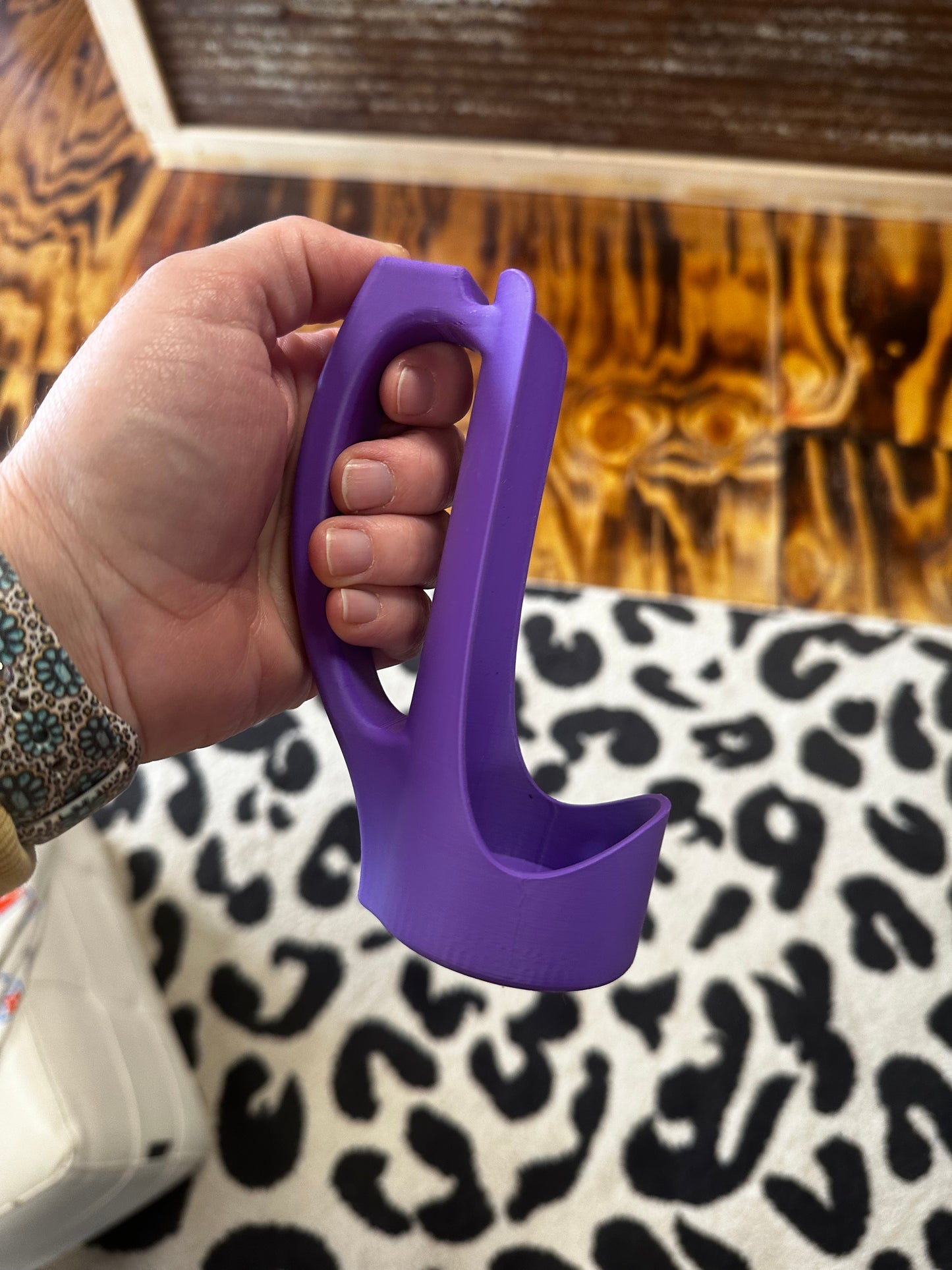 Slim Can Holder